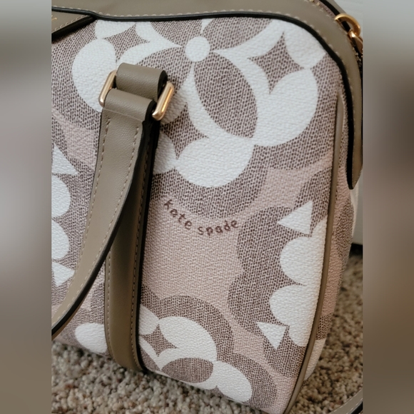 Kate Spade Jacquard Satchel & wallet - Picture 6 of 7